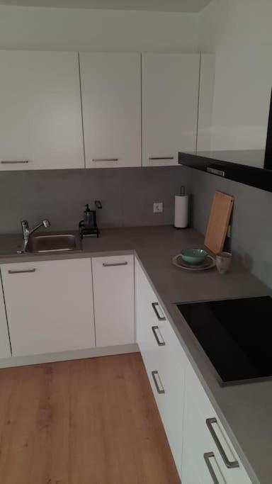 Wallsbull Neubau Ferienwohnung - Wallsbuell מראה חיצוני תמונה